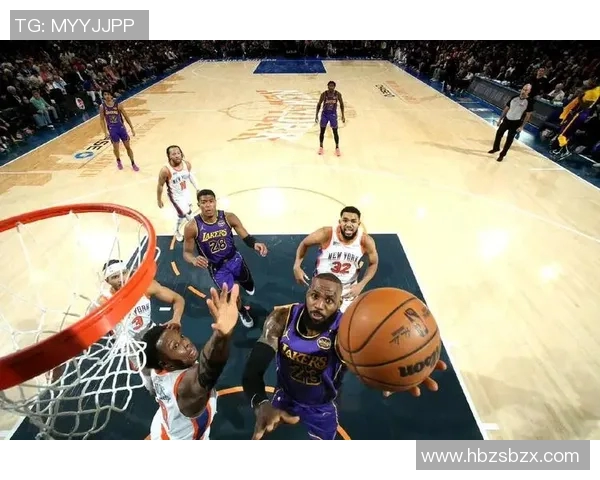 湖人火箭激战水主场球迷热情点燃比赛氛围