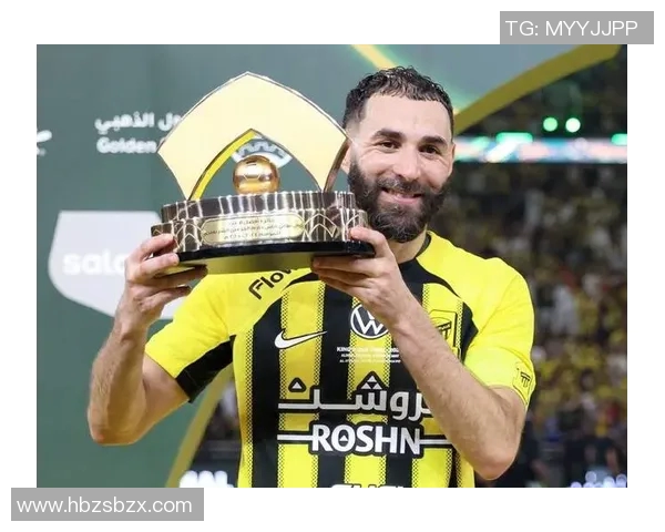 本泽马重返赛场展现王者风范助力球队冲击冠军荣耀